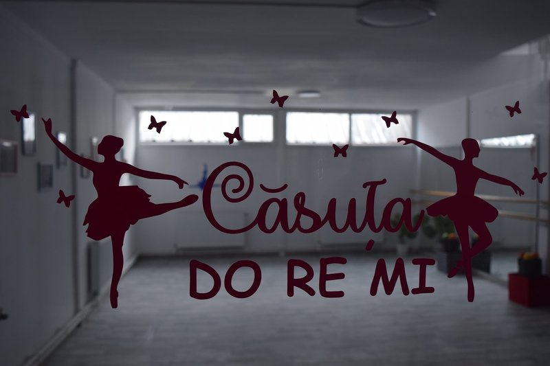 Casuta Do Re Mi - Scoala de dans